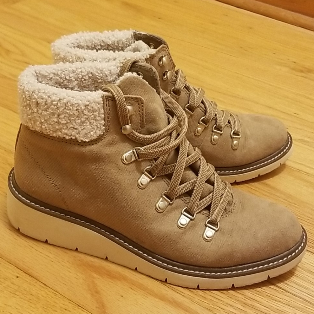 Ankle, wedge boots size 7